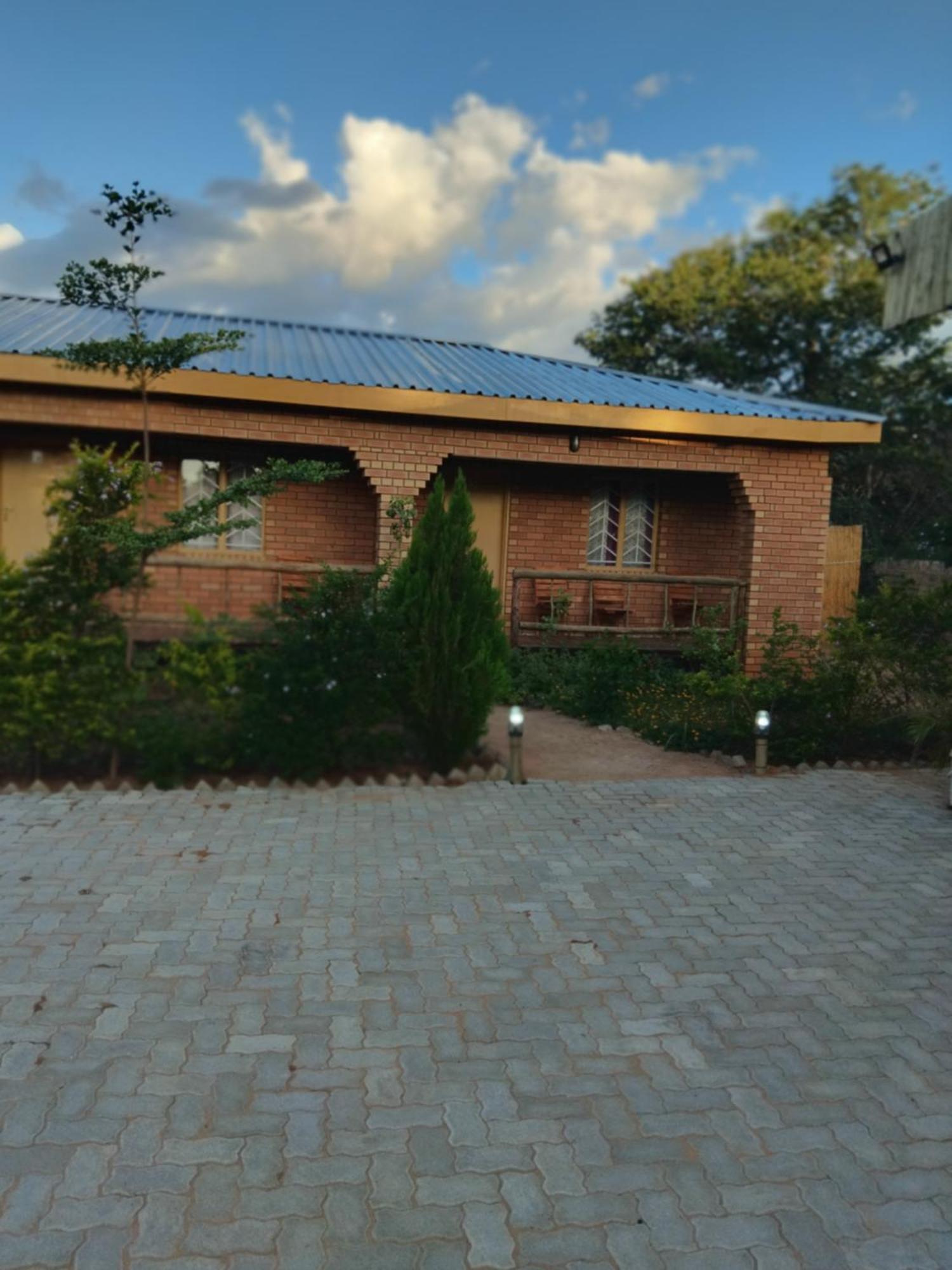 Sunshinevibe Guest House Kasane Eksteriør billede
