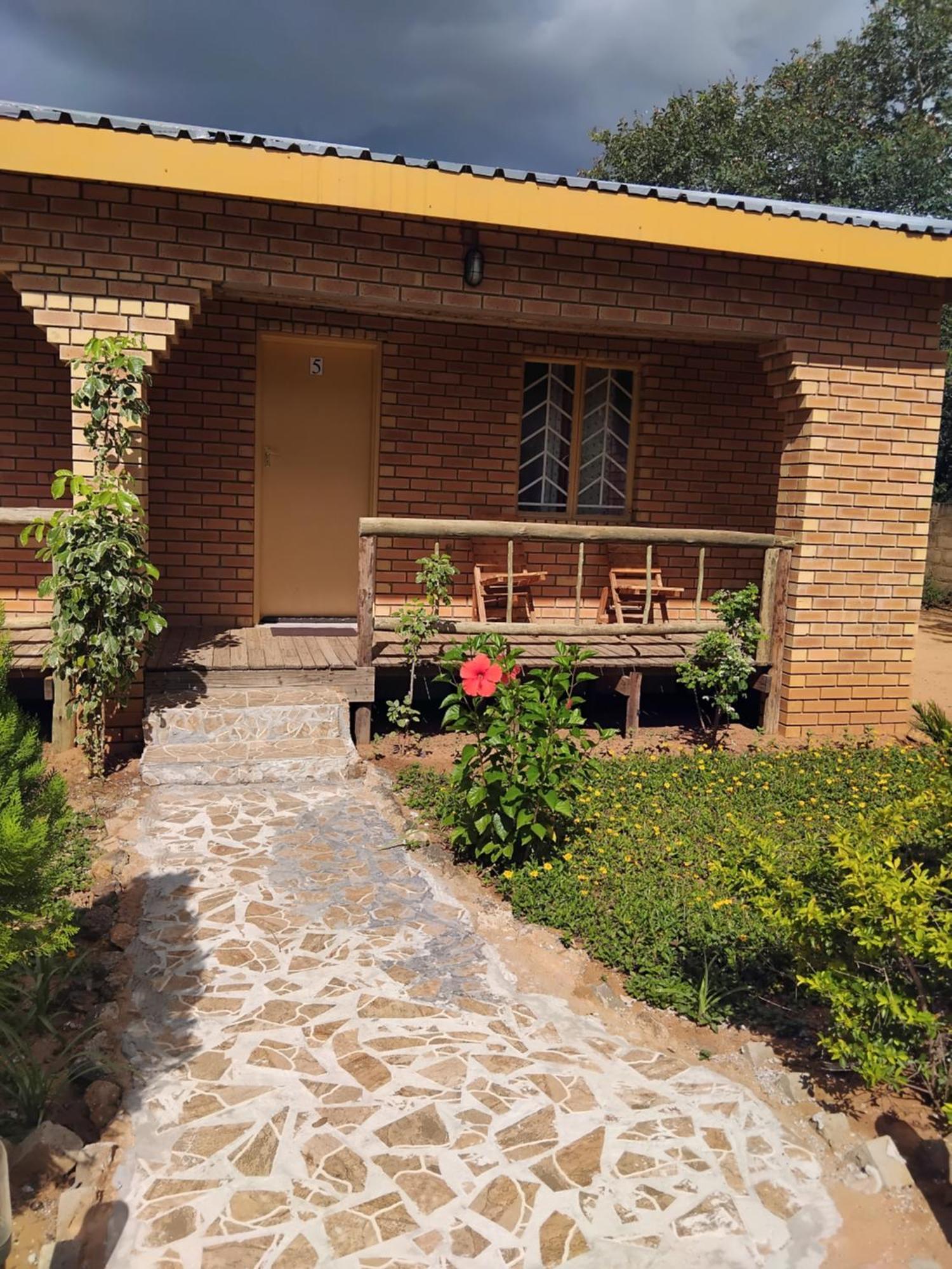 Sunshinevibe Guest House Kasane Eksteriør billede